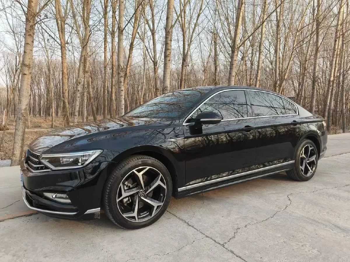 2023 Volkswagen Magotan 2.0T 186HP L4 7DCT,autocango,china used car exporter,china ev exporter,chinese used car exporter,chinese used ev exporter