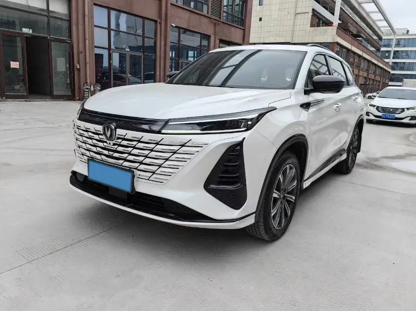 2024 ChangAn CS75 Plus 1.5T 188HP L4 8AT,autocango,china used car exporter,china ev exporter,chinese used car exporter,chinese used ev exporter