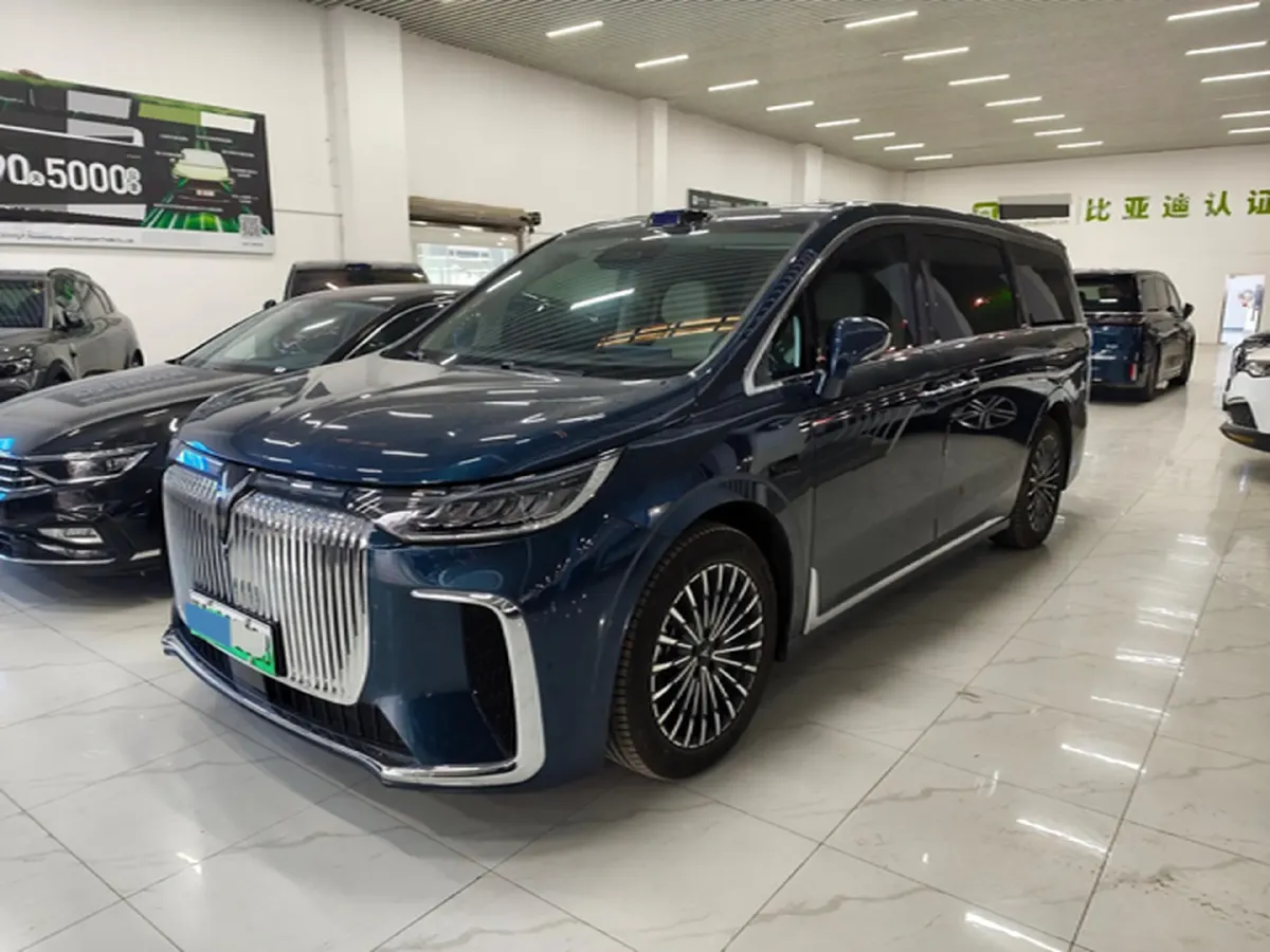 2026 Voyah Dream 1.5T 150HP L4 PHEV,autocango,china used car exporter,china ev exporter,chinese used car exporter,chinese used ev exporter