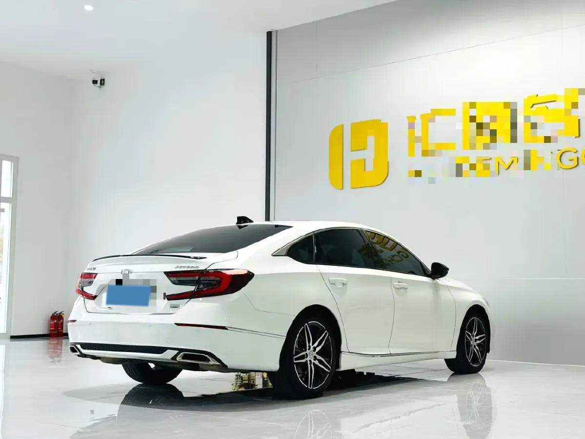 2022 Honda Accord 1.5T 194HP L4 CVT,autocango,china used car exporter,china ev exporter,chinese used car exporter,chinese used ev exporter