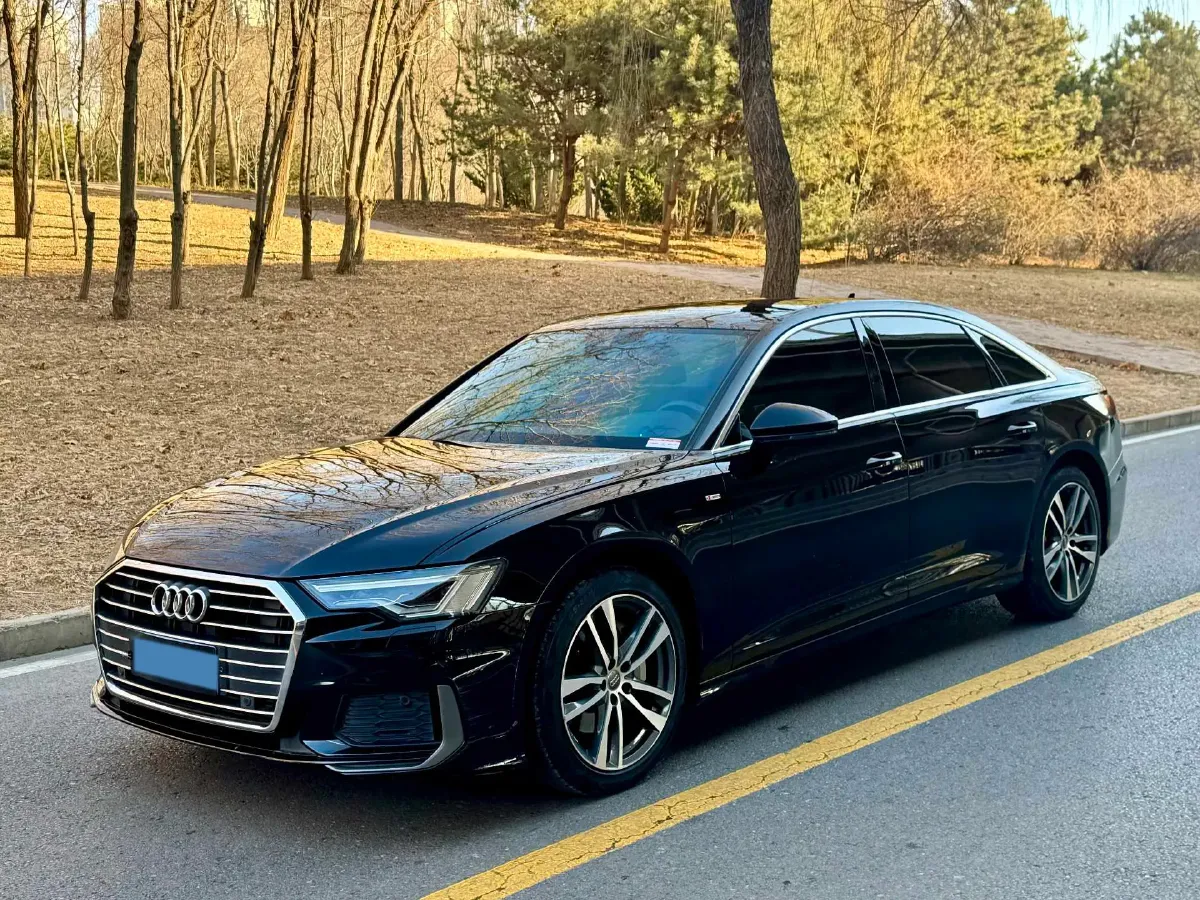 2021 Audi A6L 2.0T 190HP L4 7DCT,autocango,china used car exporter,china ev exporter,chinese used car exporter,chinese used ev exporter