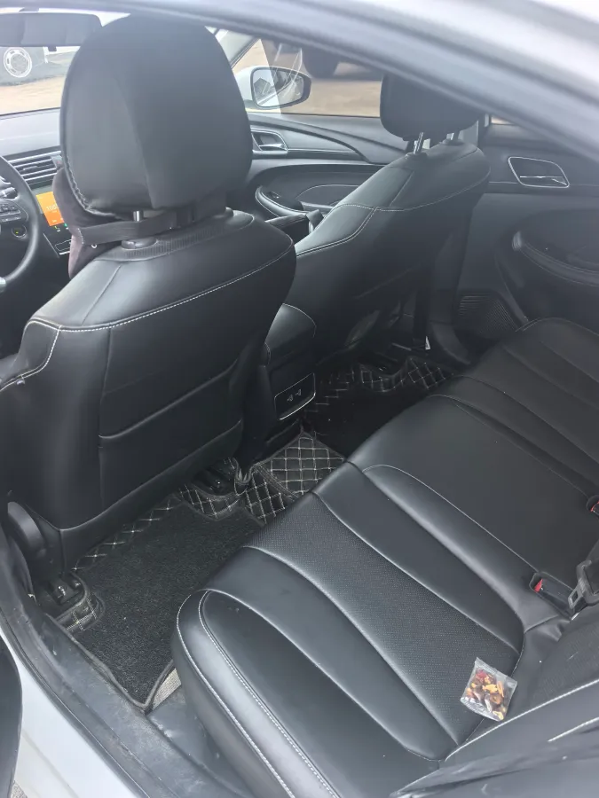 2020 Roewe i5 1.5L 120HP L4 CVT,autocango,china used car exporter,china ev exporter,chinese used car exporter,chinese used ev exporter