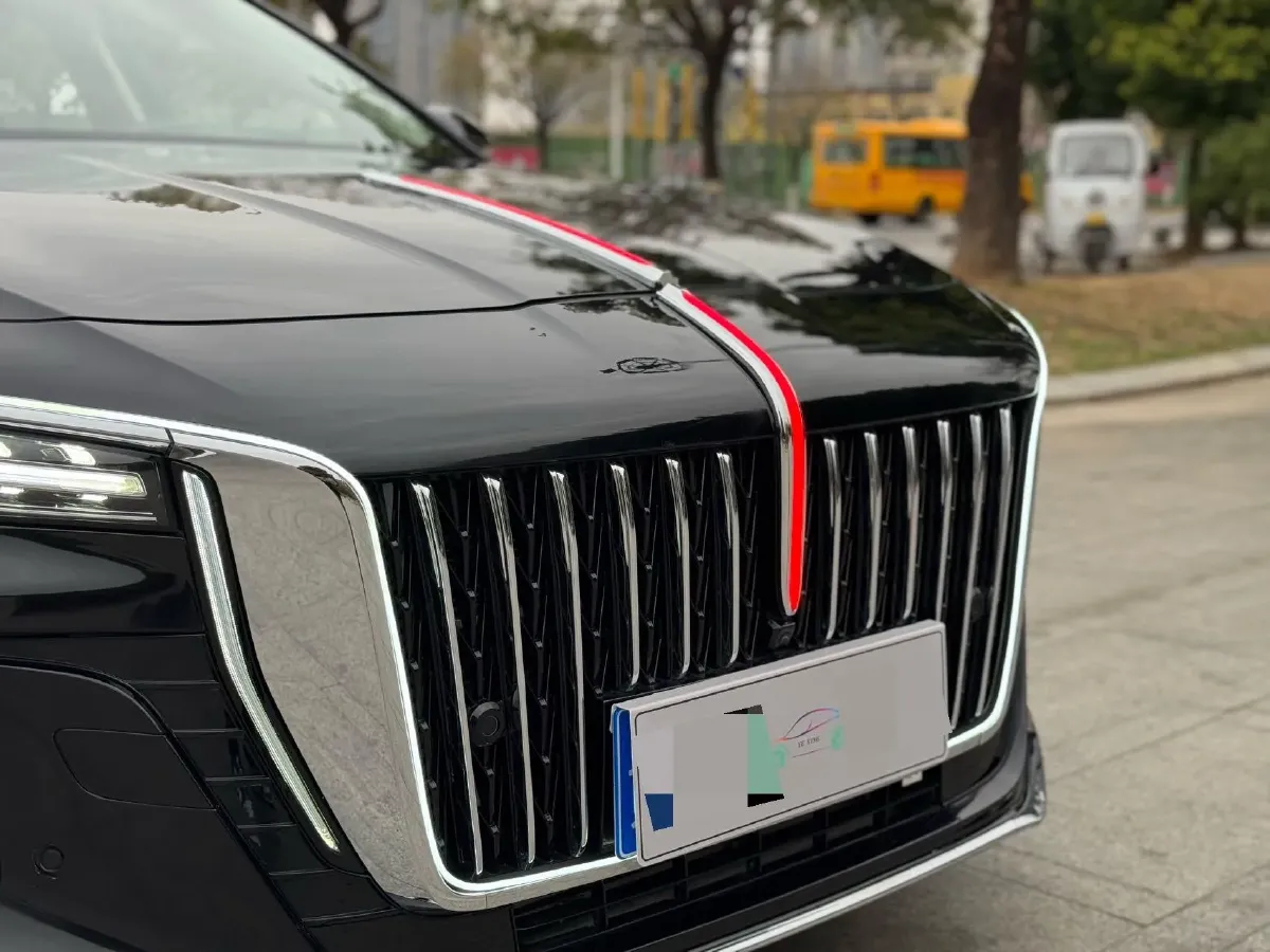 2023 HongQi H5 2.0T 224HP L4 8AT,autocango,china used car exporter,china ev exporter,chinese used car exporter,chinese used ev exporter