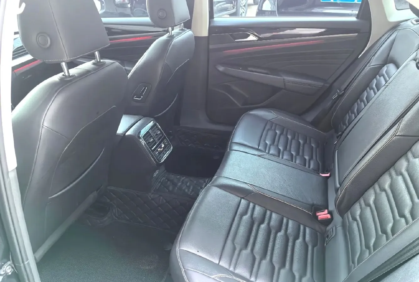 2019 Skoda Kodiak 2.0T 186HP L4 7DCT,autocango,china used car exporter,china ev exporter,chinese used car exporter,chinese used ev exporter