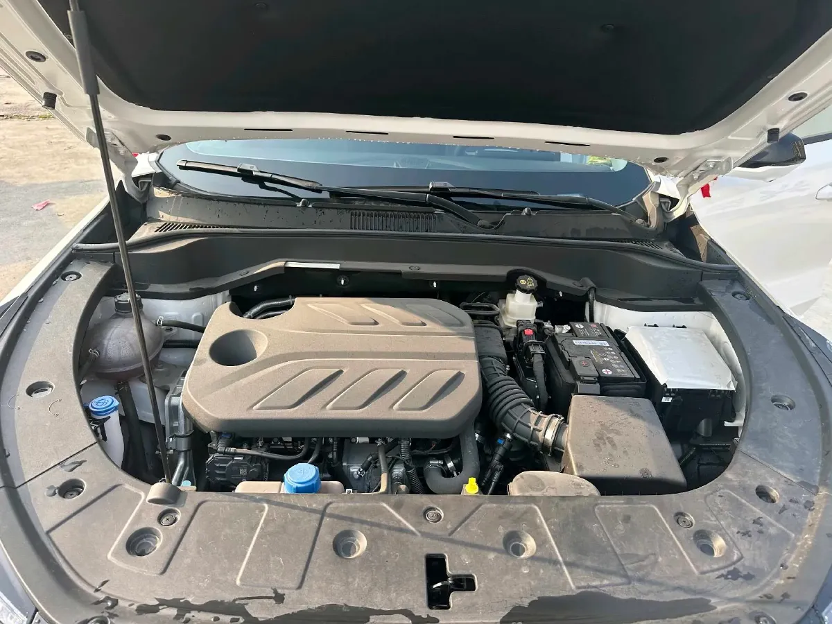 2025 ChangAn UNI-Z 1.5T 192HP L4 7DCT,autocango,china used car exporter,china ev exporter,chinese used car exporter,chinese used ev exporter