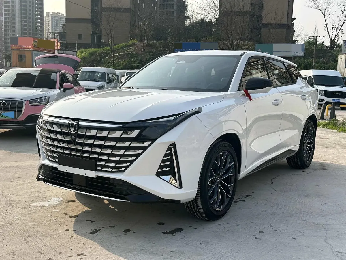 2025 ChangAn UNI-Z 1.5T 192HP L4 7DCT,autocango,china used car exporter,china ev exporter,chinese used car exporter,chinese used ev exporter