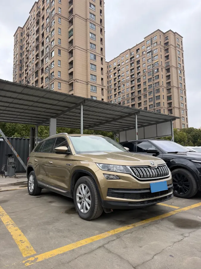 2018 Skoda Kodiak 2.0T 186HP L4 7DCT,autocango,china used car exporter,china ev exporter,chinese used car exporter,chinese used ev exporter