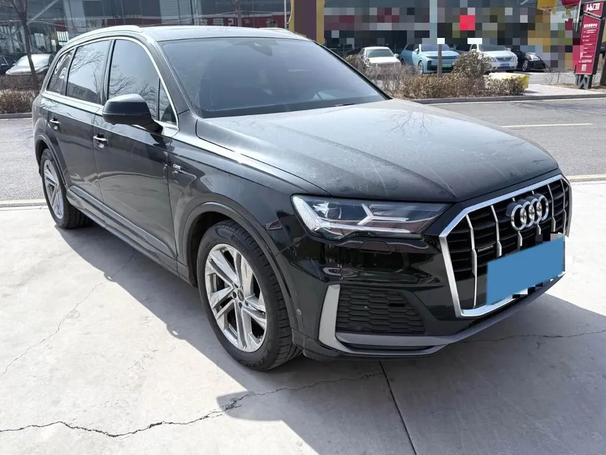 2023 Audi Q7 2.0T 265HP L4 8AT,autocango,china used car exporter,china ev exporter,chinese used car exporter,chinese used ev exporter