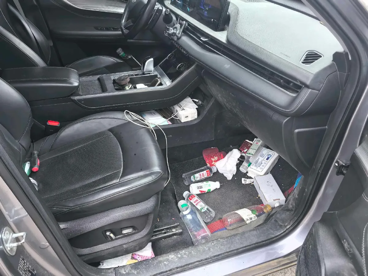 2021 Chery Tiggo 8 1.6T 197HP L4 7DCT,autocango,china used car exporter,china ev exporter,chinese used car exporter,chinese used ev exporter