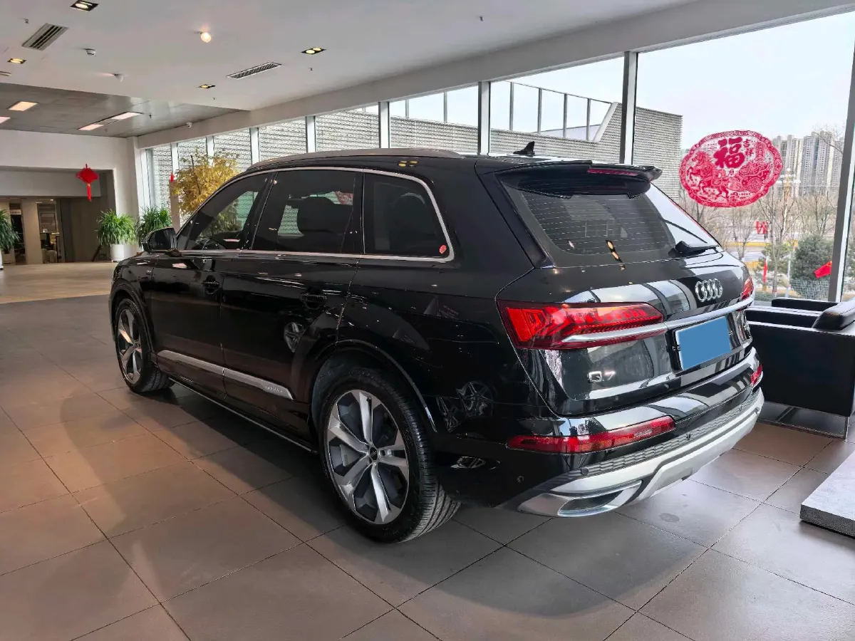 2022 Audi Q7 3.0T 340HP V6 8AT,autocango,china used car exporter,china ev exporter,chinese used car exporter,chinese used ev exporter