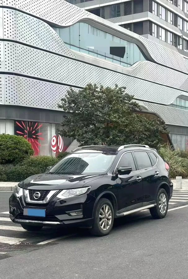 2019 Nissan X-Trail 2.0L 154HP L4 CVT,autocango,china used car exporter,china ev exporter,chinese used car exporter,chinese used ev exporter