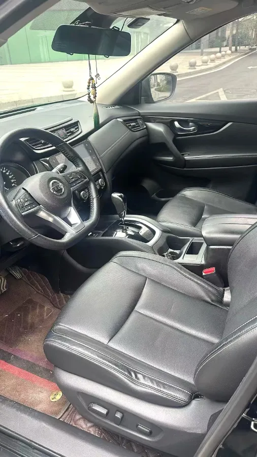 2019 Nissan X-Trail 2.0L 154HP L4 CVT,autocango,china used car exporter,china ev exporter,chinese used car exporter,chinese used ev exporter