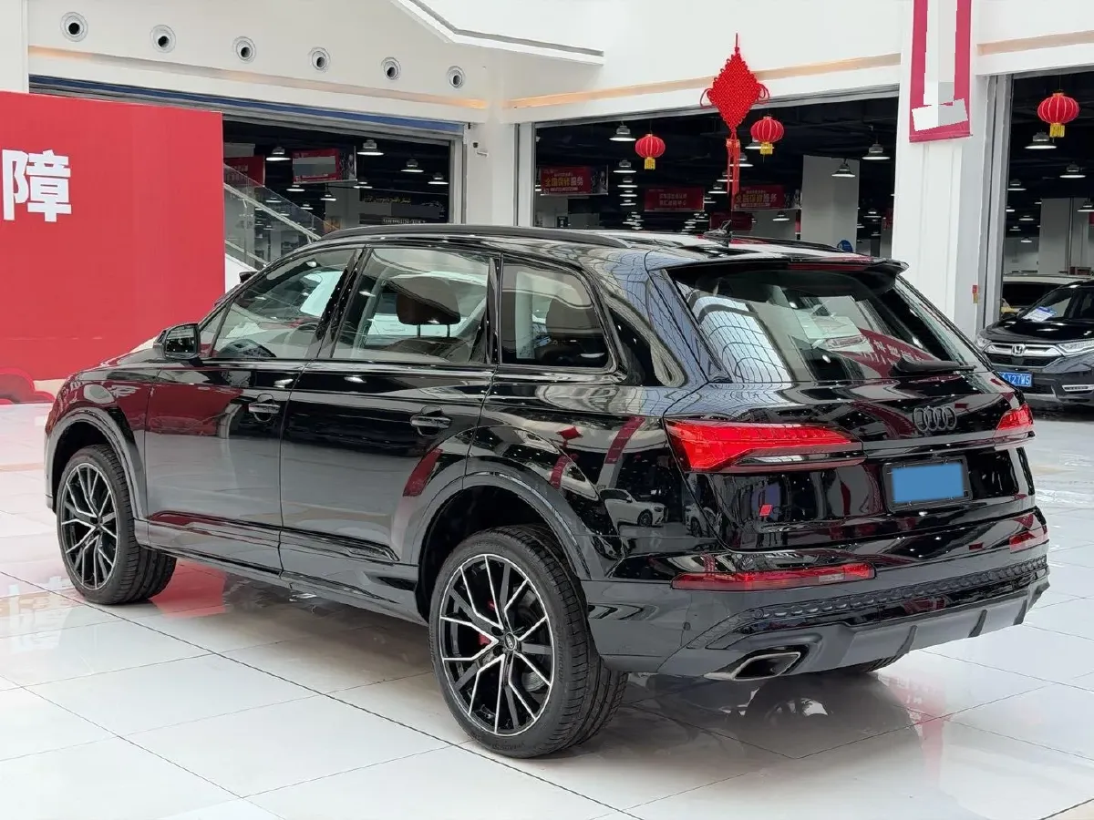 2025 Audi Q7 3.0T 340HP V6 8AT,autocango,china used car exporter,china ev exporter,chinese used car exporter,chinese used ev exporter