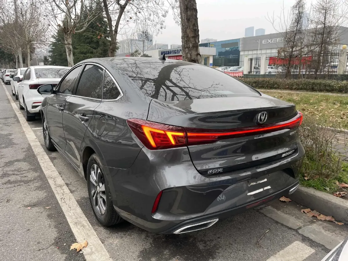 2023 ChangAn Eado 1.4T 160HP L4 7DCT,autocango,china used car exporter,china ev exporter,chinese used car exporter,chinese used ev exporter