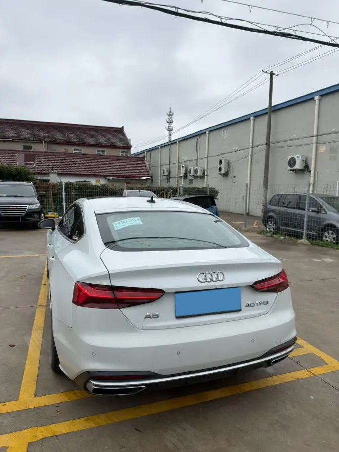 2022 Audi A5 2.0T 204HP L4 7DCT,autocango,china used car exporter,china ev exporter,chinese used car exporter,chinese used ev exporter
