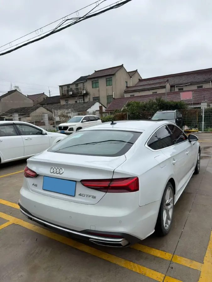 2022 Audi A5 2.0T 204HP L4 7DCT,autocango,china used car exporter,china ev exporter,chinese used car exporter,chinese used ev exporter