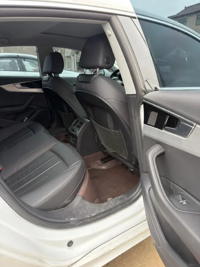 2022 Audi A5 2.0T 204HP L4 7DCT,autocango,china used car exporter,china ev exporter,chinese used car exporter,chinese used ev exporter