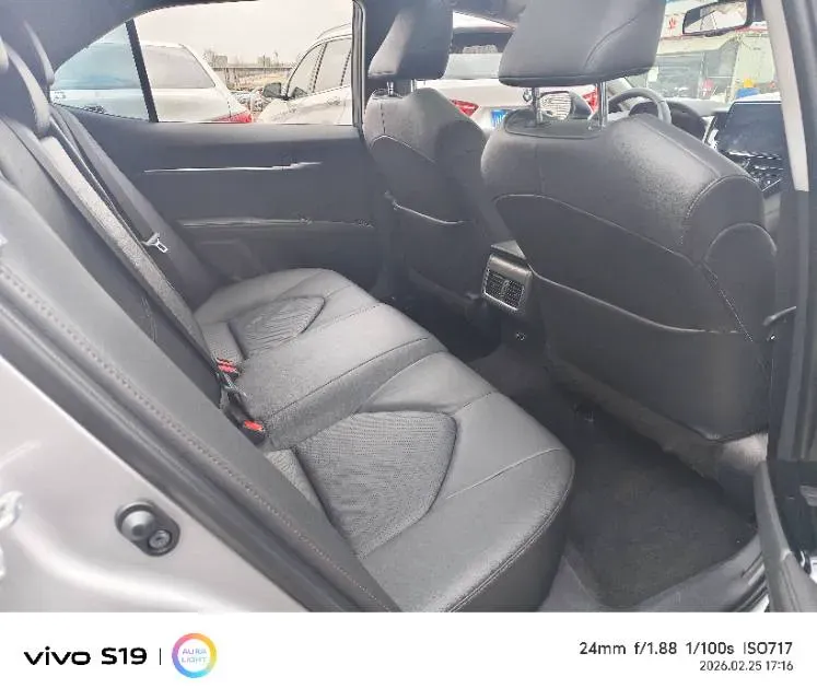 2021 Toyota Camry 2.5L 209HP L4 8AT,autocango,china used car exporter,china ev exporter,chinese used car exporter,chinese used ev exporter