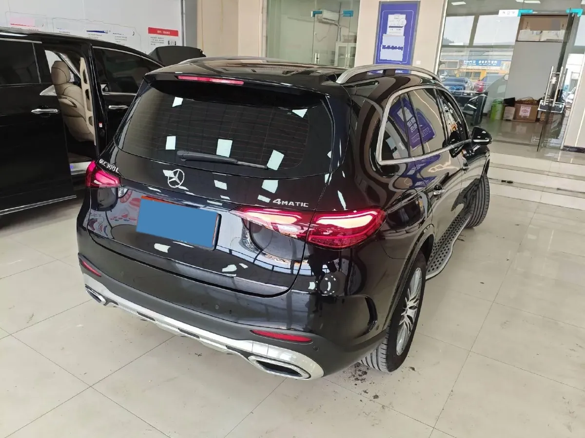 2024 Mercedes-Benz GLC Class 2.0T 258HP L4 9AT,autocango,china used car exporter,china ev exporter,chinese used car exporter,chinese used ev exporter