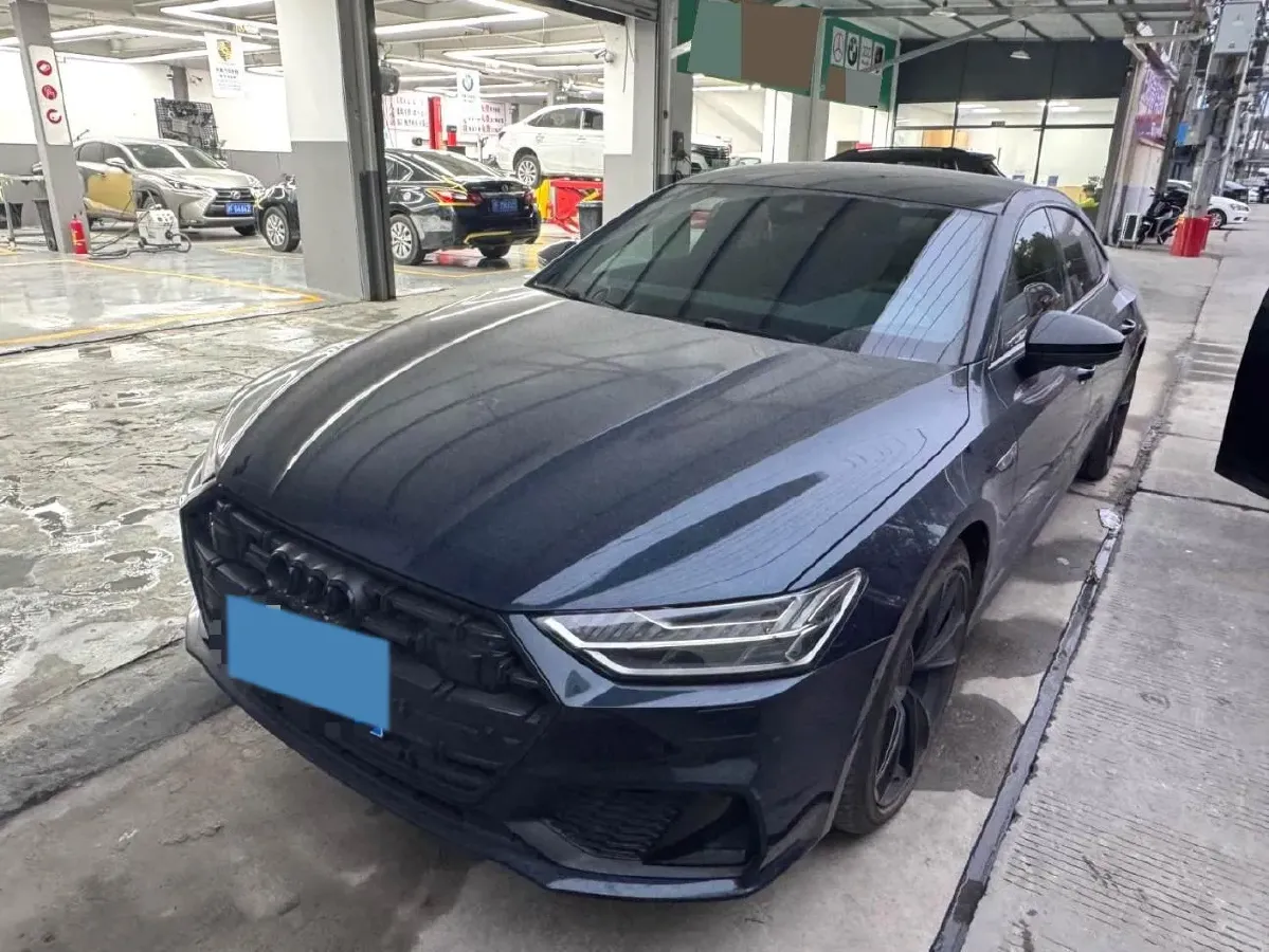 2022 Audi A7L 3.0T 340HP V6 7DCT,autocango,china used car exporter,china ev exporter,chinese used car exporter,chinese used ev exporter