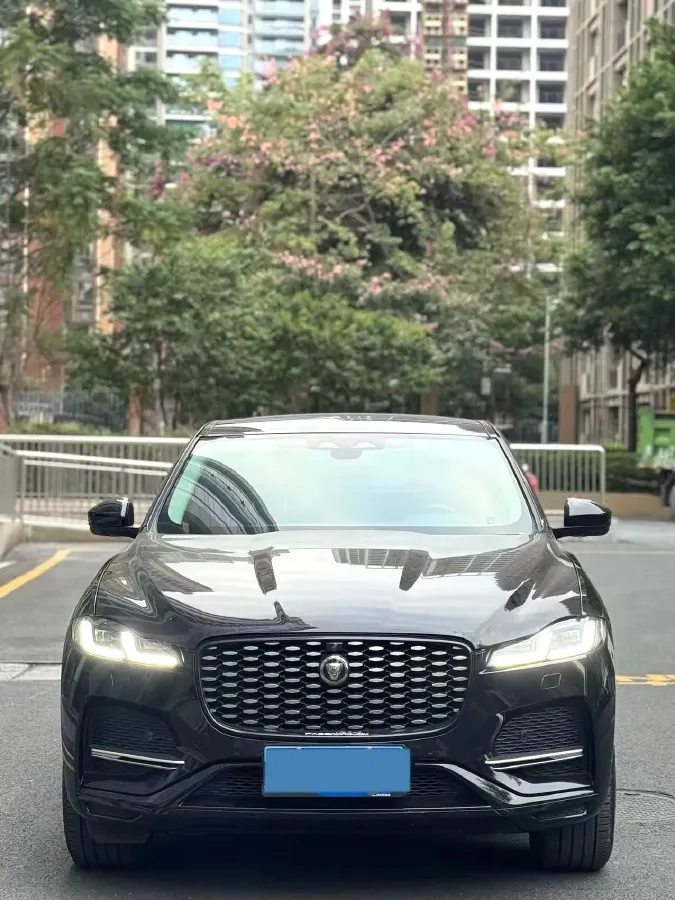 2021 Jaguar F-PACE 2.0T 250HP L4 8AT,autocango,china used car exporter,china ev exporter,chinese used car exporter,chinese used ev exporter