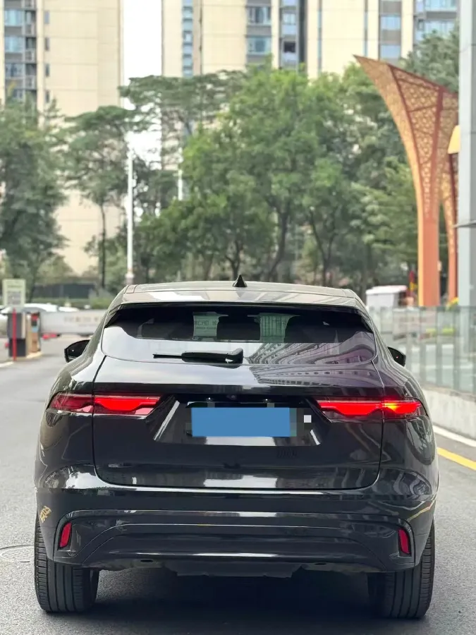 2021 Jaguar F-PACE 2.0T 250HP L4 8AT,autocango,china used car exporter,china ev exporter,chinese used car exporter,chinese used ev exporter