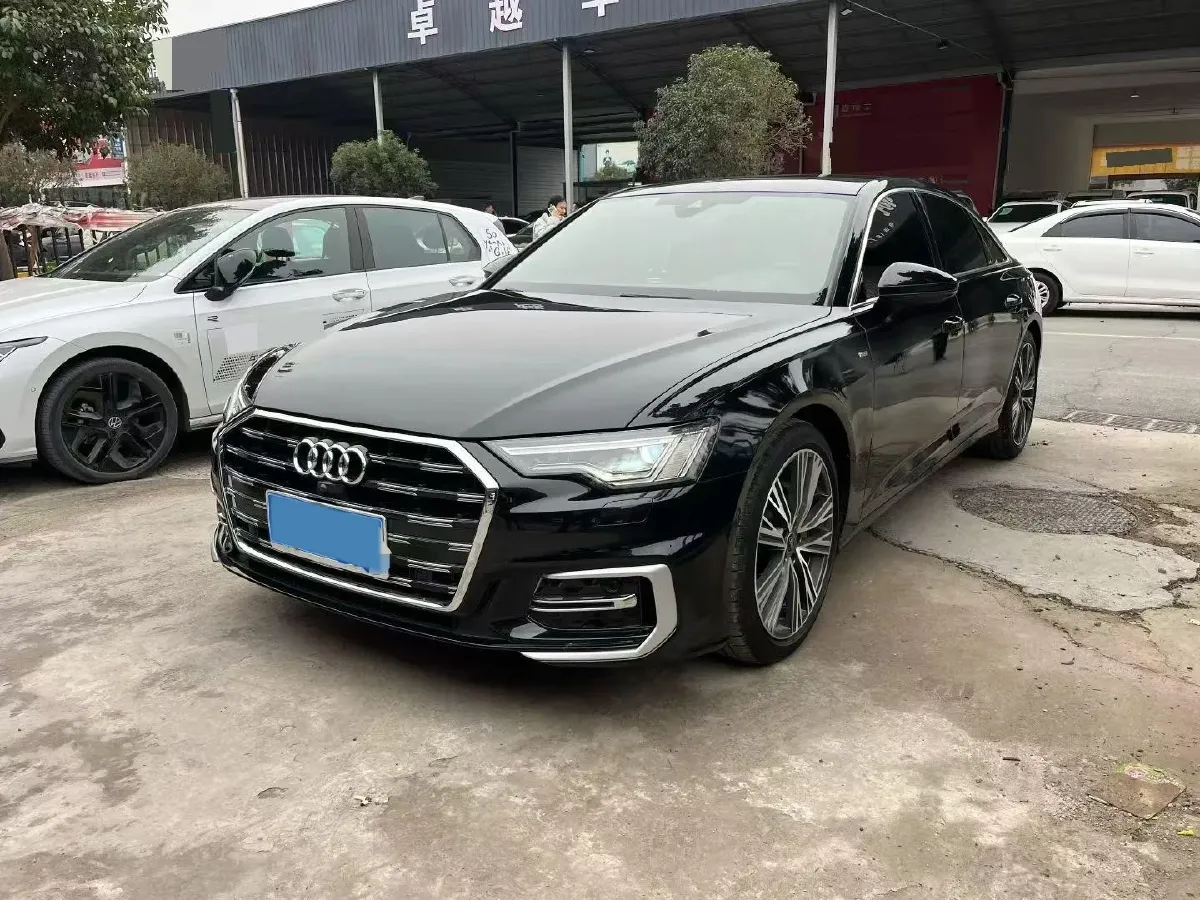 2023 Audi A6L 2.0T 245HP L4 7DCT,autocango,china used car exporter,china ev exporter,chinese used car exporter,chinese used ev exporter