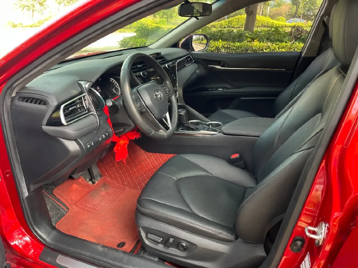 2019 Toyota Camry 2.5L 209HP L4 8AT,autocango,china used car exporter,china ev exporter,chinese used car exporter,chinese used ev exporter