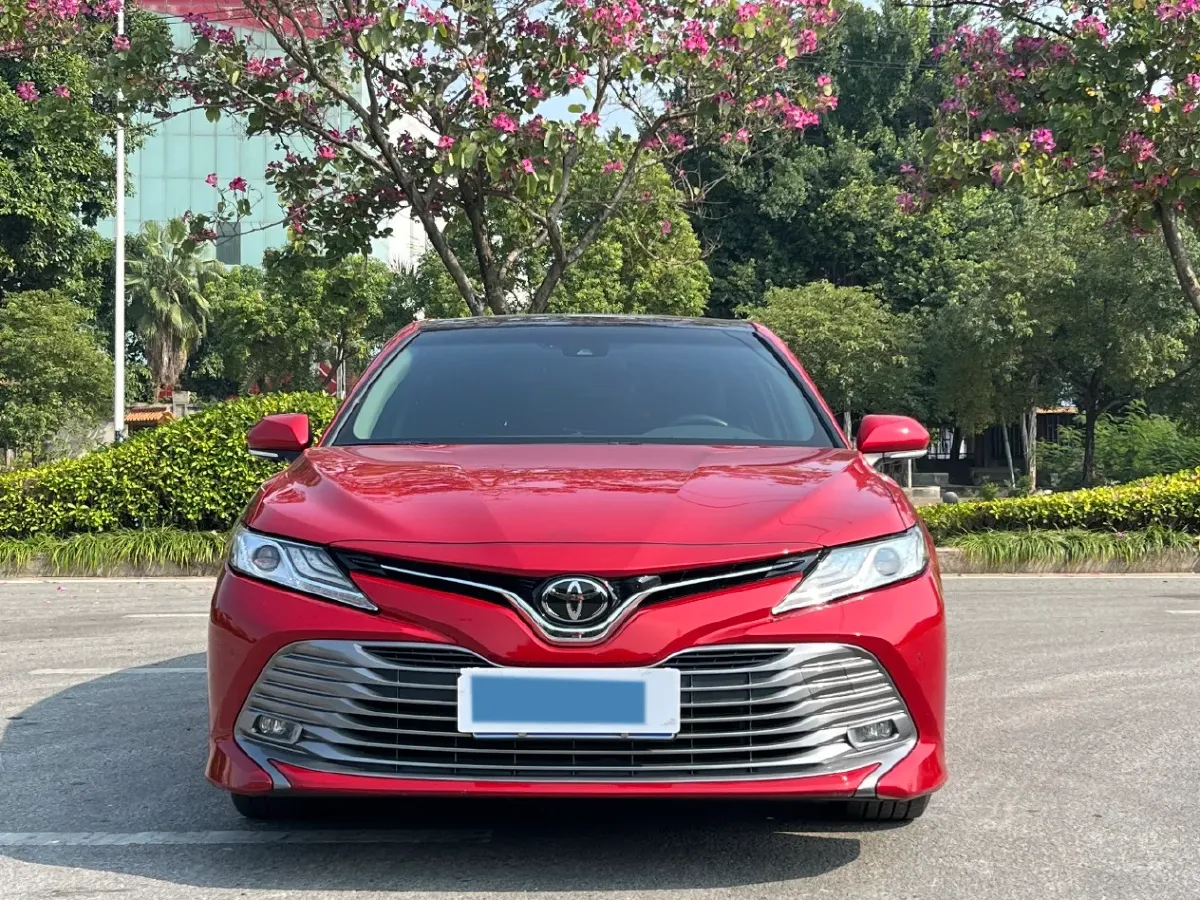 2019 Toyota Camry 2.5L 209HP L4 8AT,autocango,china used car exporter,china ev exporter,chinese used car exporter,chinese used ev exporter
