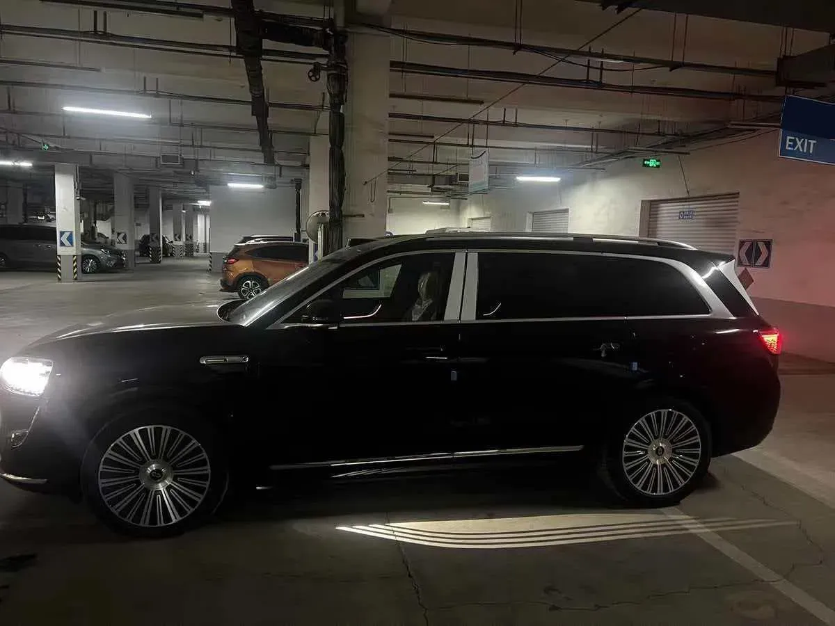 2025 AITO AITO M9 REEV 160HP REEV 52KWH,autocango,china used car exporter,china ev exporter,chinese used car exporter,chinese used ev exporter