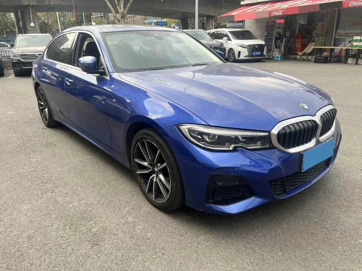 2021 BMW 3 Series 2.0T 156HP L4 8AT,autocango,china used car exporter,china ev exporter,chinese used car exporter,chinese used ev exporter