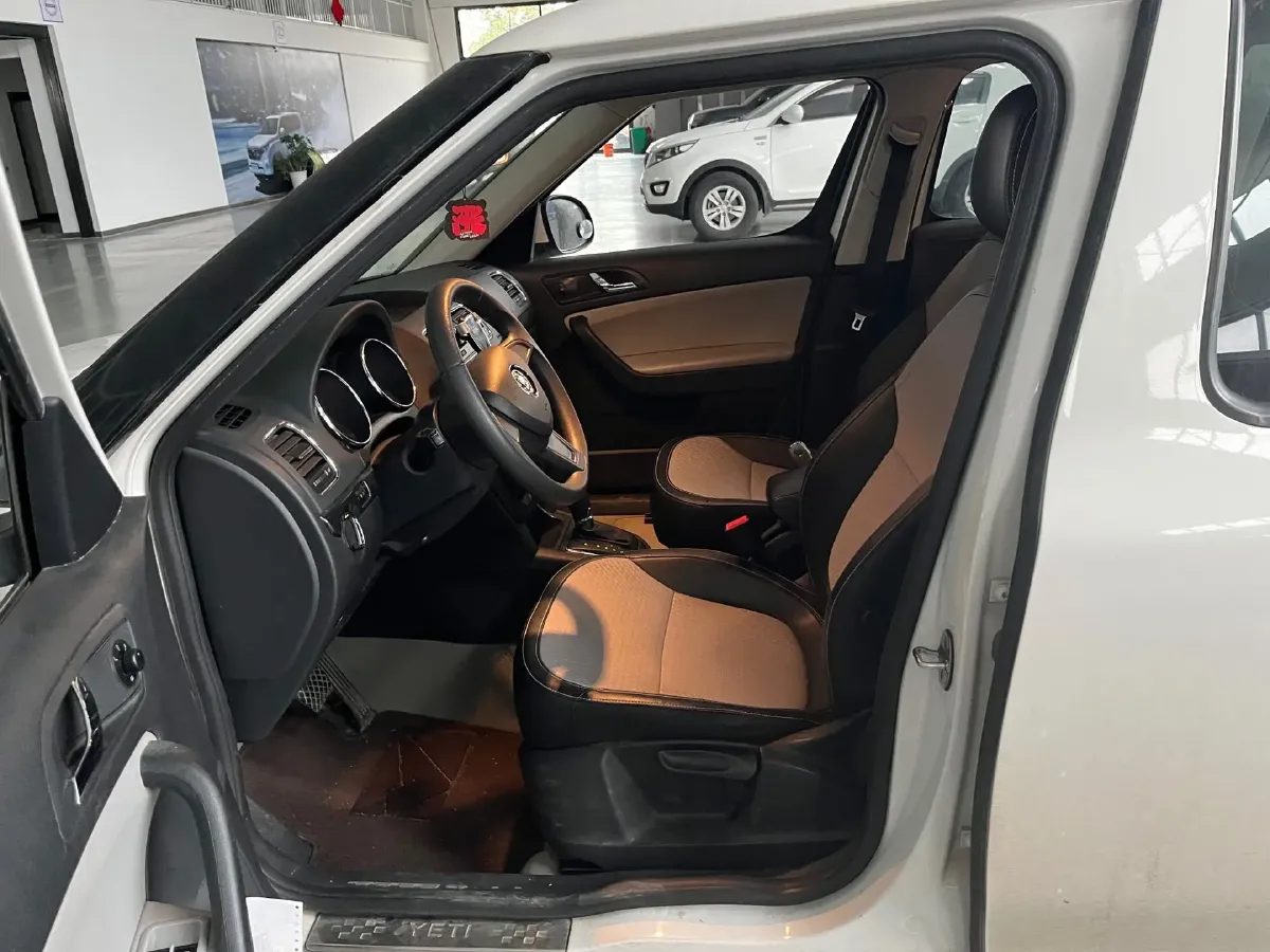 2016 Skoda Yeti 1.4T 150HP L4 7DCT,autocango,china used car exporter,china ev exporter,chinese used car exporter,chinese used ev exporter