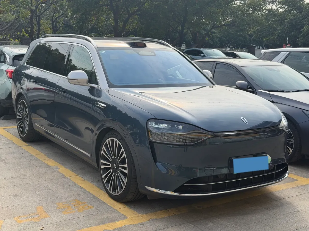 2024 AITO AITO M9 1.5T 152HP L4 REEV 42KWH,autocango,china used car exporter,china ev exporter,chinese used car exporter,chinese used ev exporter