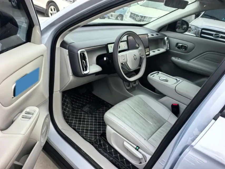 2025 Leapmotor B10 BEV 56.2KWH,autocango,china used car exporter,china ev exporter,chinese used car exporter,chinese used ev exporter