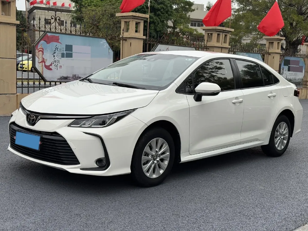 2021 Toyota Corolla 1.2T 116HP L4 CVT,autocango,china used car exporter,china ev exporter,chinese used car exporter,chinese used ev exporter