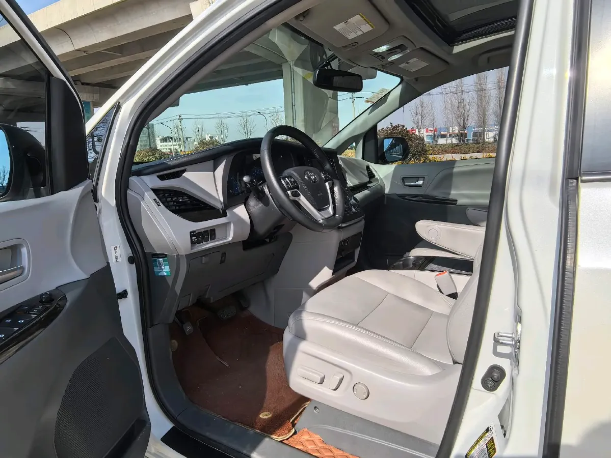 2019 Toyota Avalon 2.0L 178HP L4 CVT,autocango,china used car exporter,china ev exporter,chinese used car exporter,chinese used ev exporter