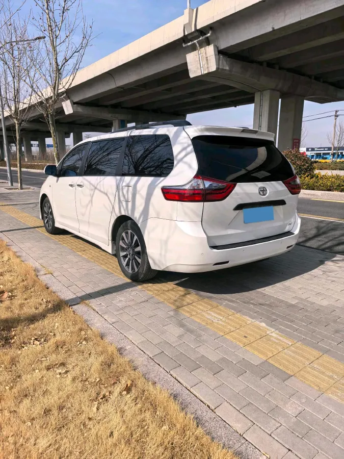 2019 Toyota Avalon 2.0L 178HP L4 CVT,autocango,china used car exporter,china ev exporter,chinese used car exporter,chinese used ev exporter