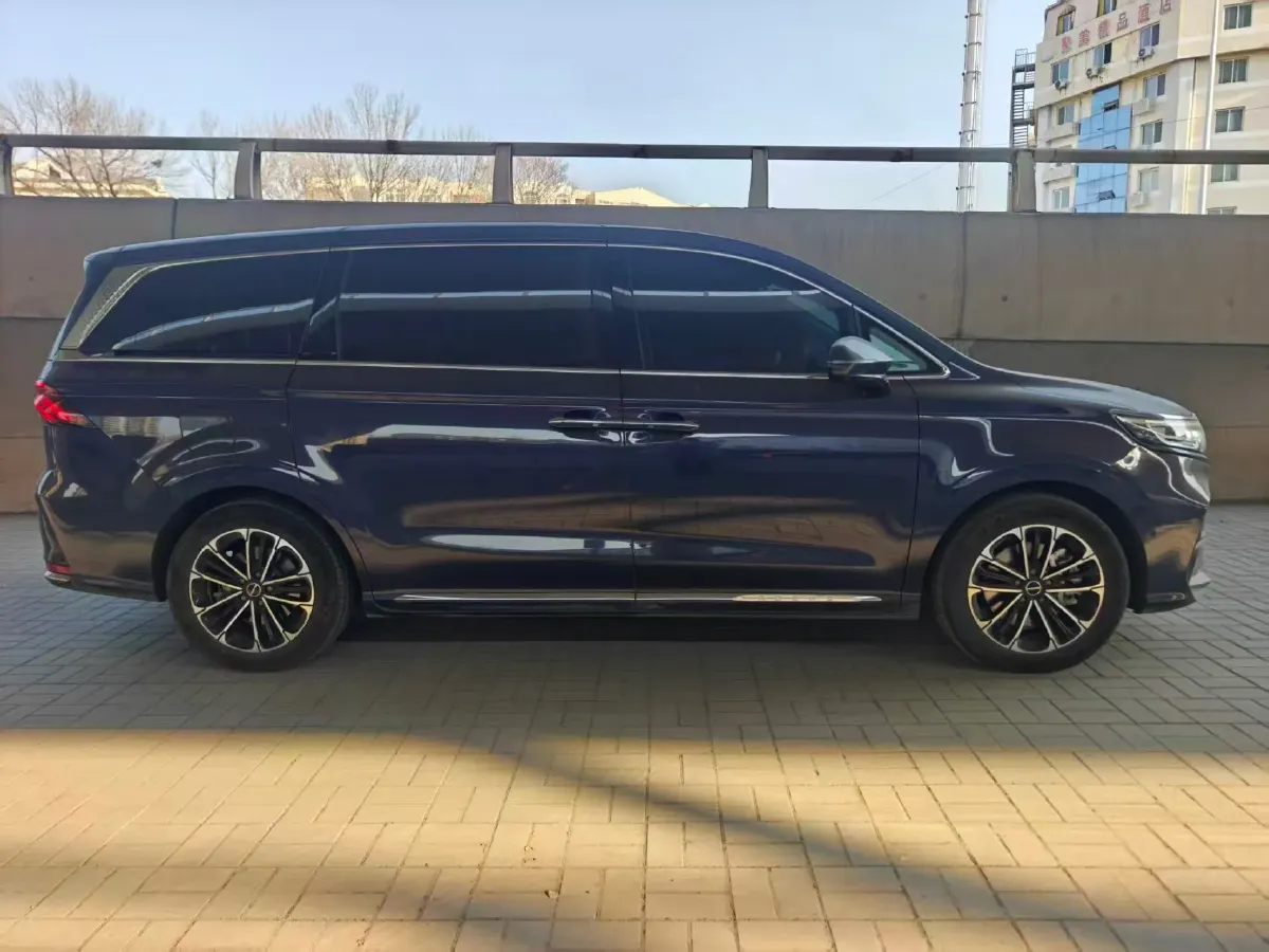 2022 Roewe iMAX8 2.0T 234HP L4 8AT,autocango,china used car exporter,china ev exporter,chinese used car exporter,chinese used ev exporter