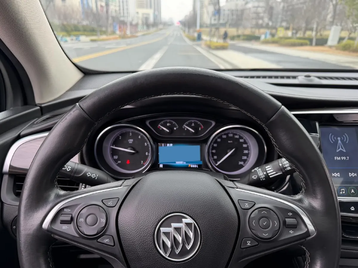 2020 Buick EnvisionPlus 1.5T 169HP L4 7DCT,autocango,china used car exporter,china ev exporter,chinese used car exporter,chinese used ev exporter