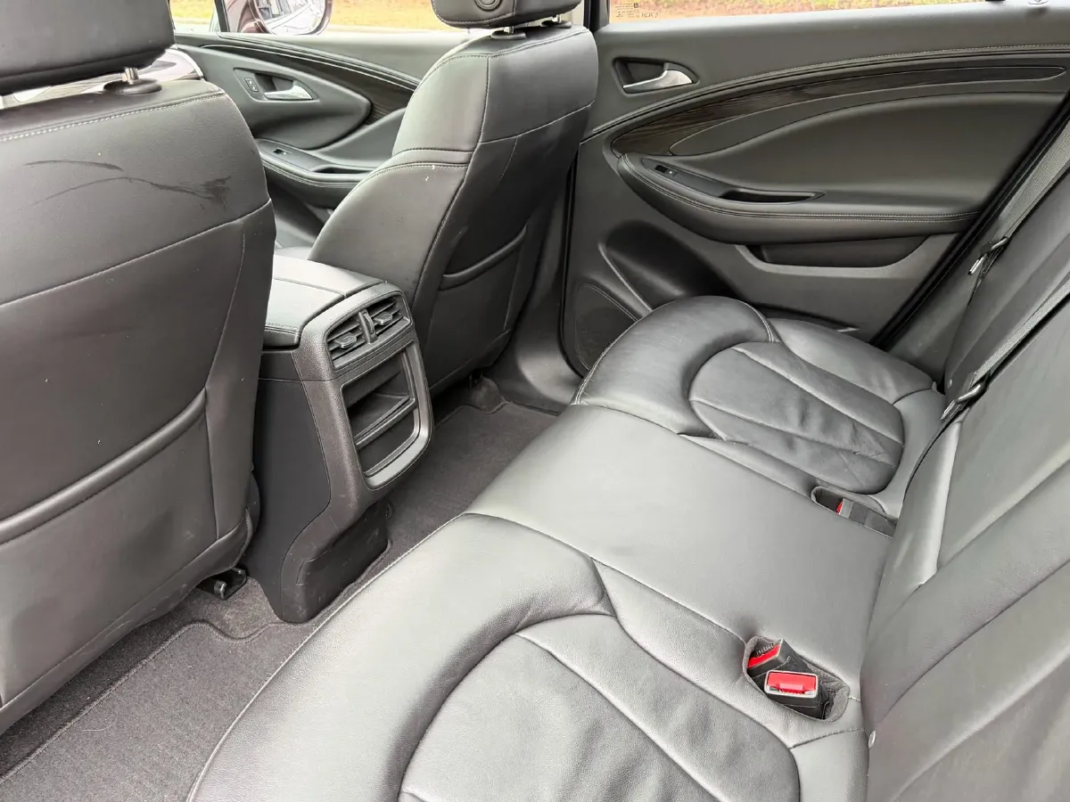 2020 Buick EnvisionPlus 1.5T 169HP L4 7DCT,autocango,china used car exporter,china ev exporter,chinese used car exporter,chinese used ev exporter