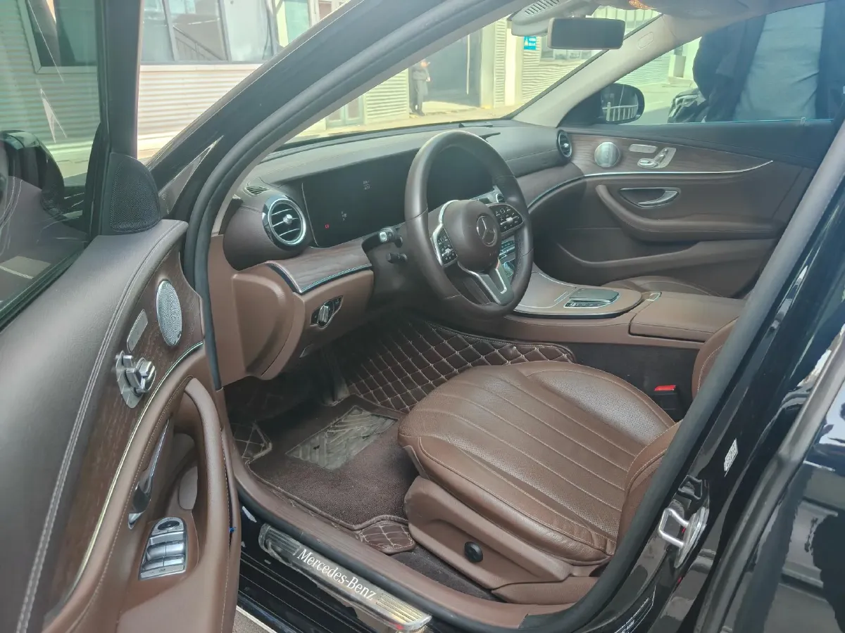 2020 Mercedes-Benz E Class 2.0T 258HP L4 9AT,autocango,china used car exporter,china ev exporter,chinese used car exporter,chinese used ev exporter