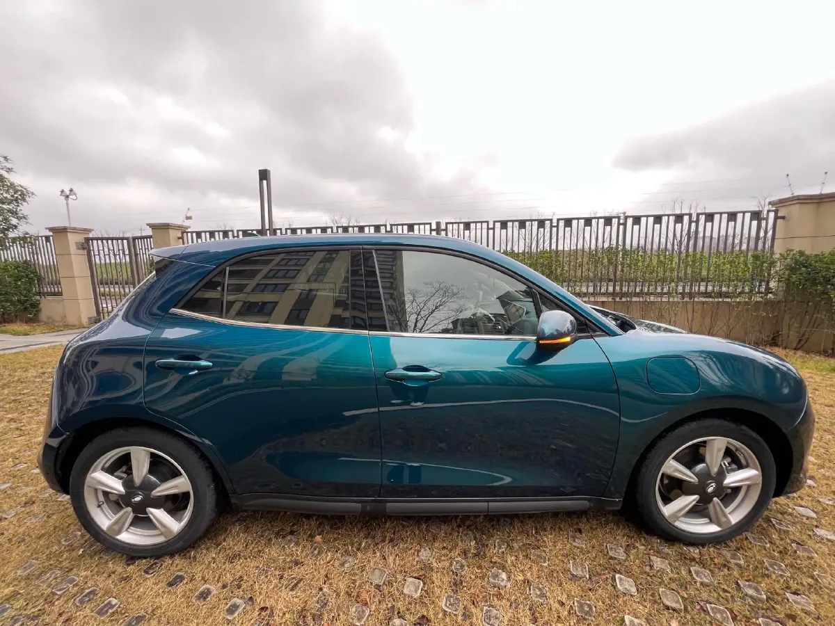 2022 ChangAn CS75 Plus 1.5T 178HP L4 6AT,autocango,china used car exporter,china ev exporter,chinese used car exporter,chinese used ev exporter