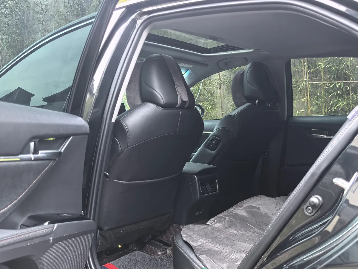 2023 Toyota Camry 2.0L 177HP L4 CVT,autocango,china used car exporter,china ev exporter,chinese used car exporter,chinese used ev exporter