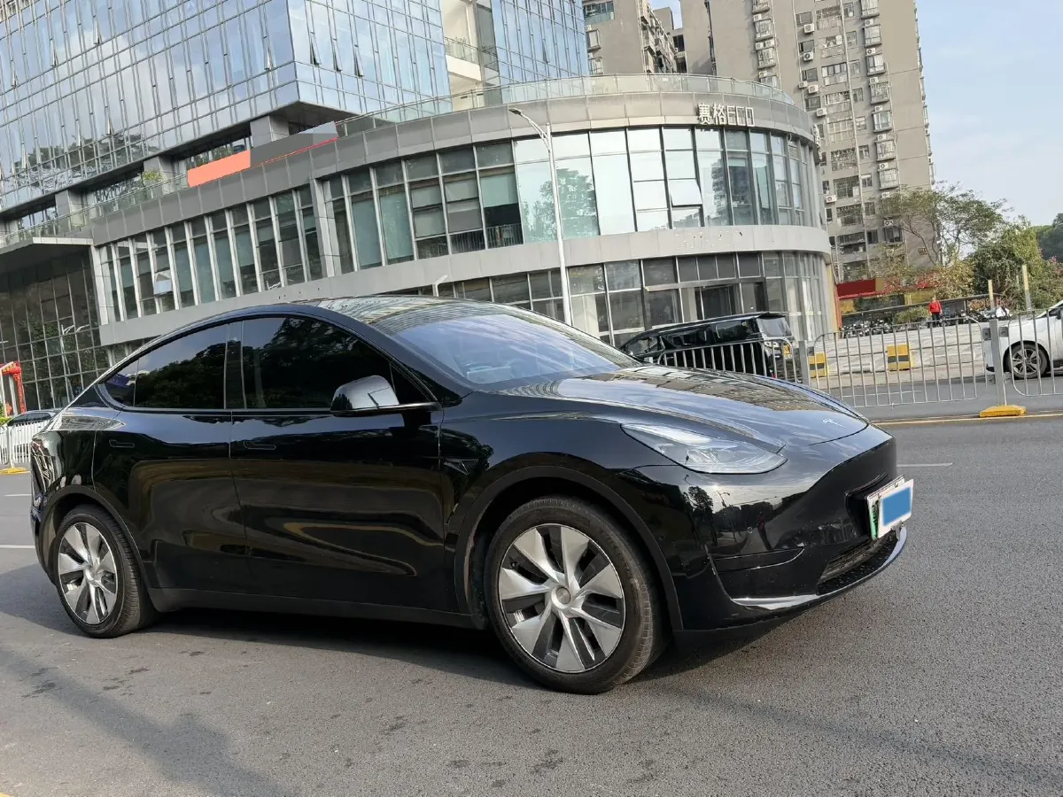 2022 Tesla Model Y BEV 60KWH,autocango,china used car exporter,china ev exporter,chinese used car exporter,chinese used ev exporter