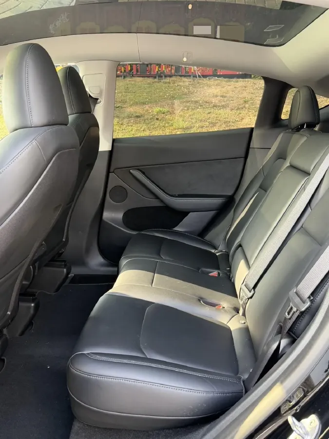 2022 Tesla Model Y BEV 60KWH,autocango,china used car exporter,china ev exporter,chinese used car exporter,chinese used ev exporter