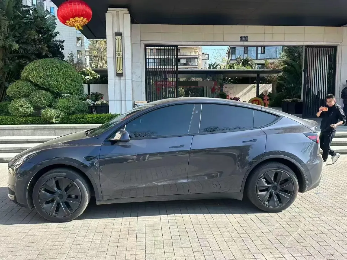 2024 Tesla Model Y BEV 78.4KWH,autocango,china used car exporter,china ev exporter,chinese used car exporter,chinese used ev exporter