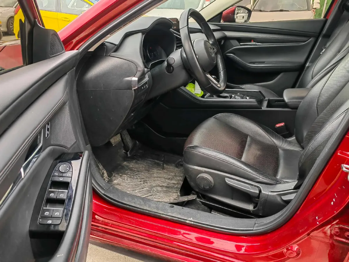 2020 Mazda 3 Axela 2.0L 158HP L4 6AT,autocango,china used car exporter,china ev exporter,chinese used car exporter,chinese used ev exporter