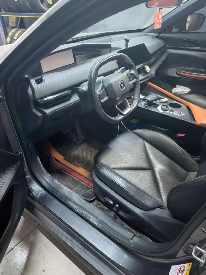 2023 ChangAn UNI-V iDD 1.5T 170HP L4 6TCT PHEV 18.4KWH,autocango,china used car exporter,china ev exporter,chinese used car exporter,chinese used ev exporter