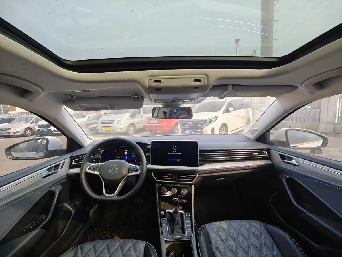 2023 Volkswagen Sagitar 1.5T 160HP L4 7DCT,autocango,china used car exporter,china ev exporter,chinese used car exporter,chinese used ev exporter