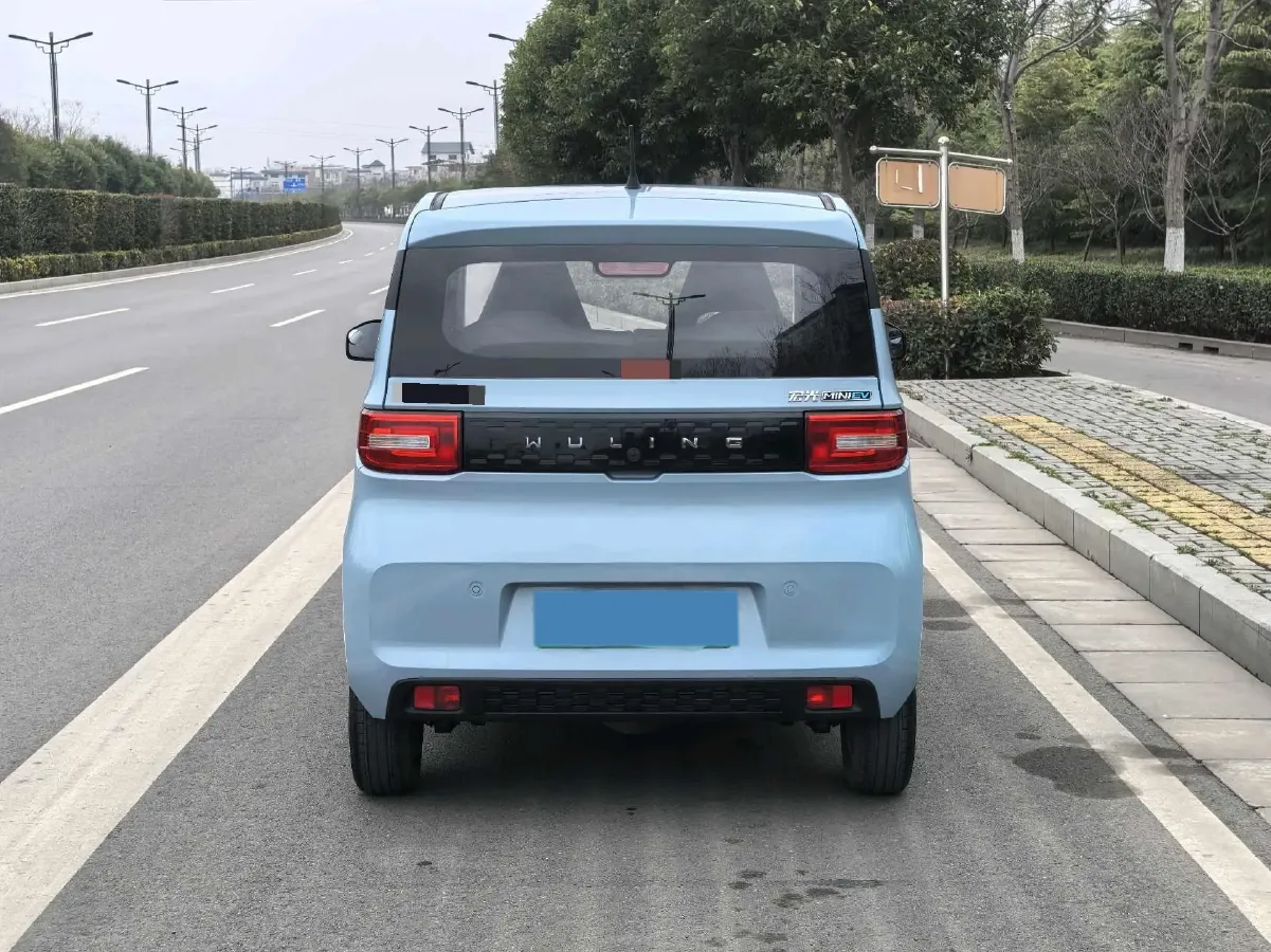2020 WuLing HongGuang MINI EV BEV 9KWH,autocango,china used car exporter,china ev exporter,chinese used car exporter,chinese used ev exporter